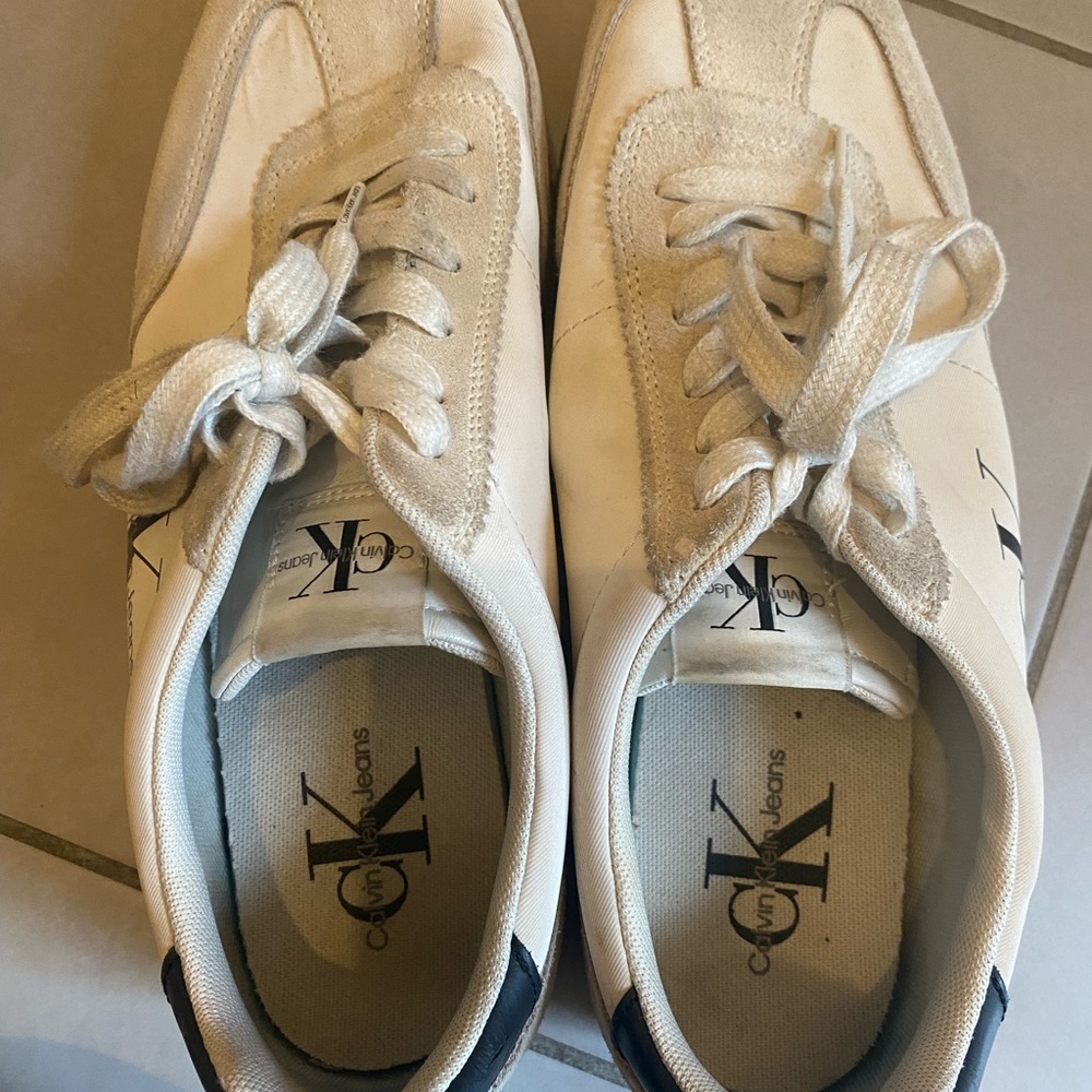 Calvin Klein Cream and Black Casual Sneakers